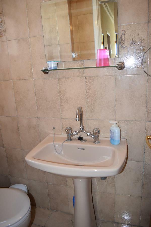 Mediterranean Breeze Apartment ลิมาซอล ภายนอก รูปภาพ