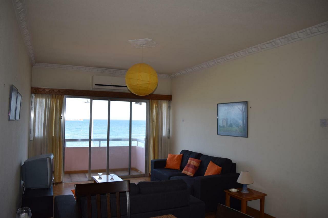 Mediterranean Breeze Apartment ลิมาซอล ภายนอก รูปภาพ