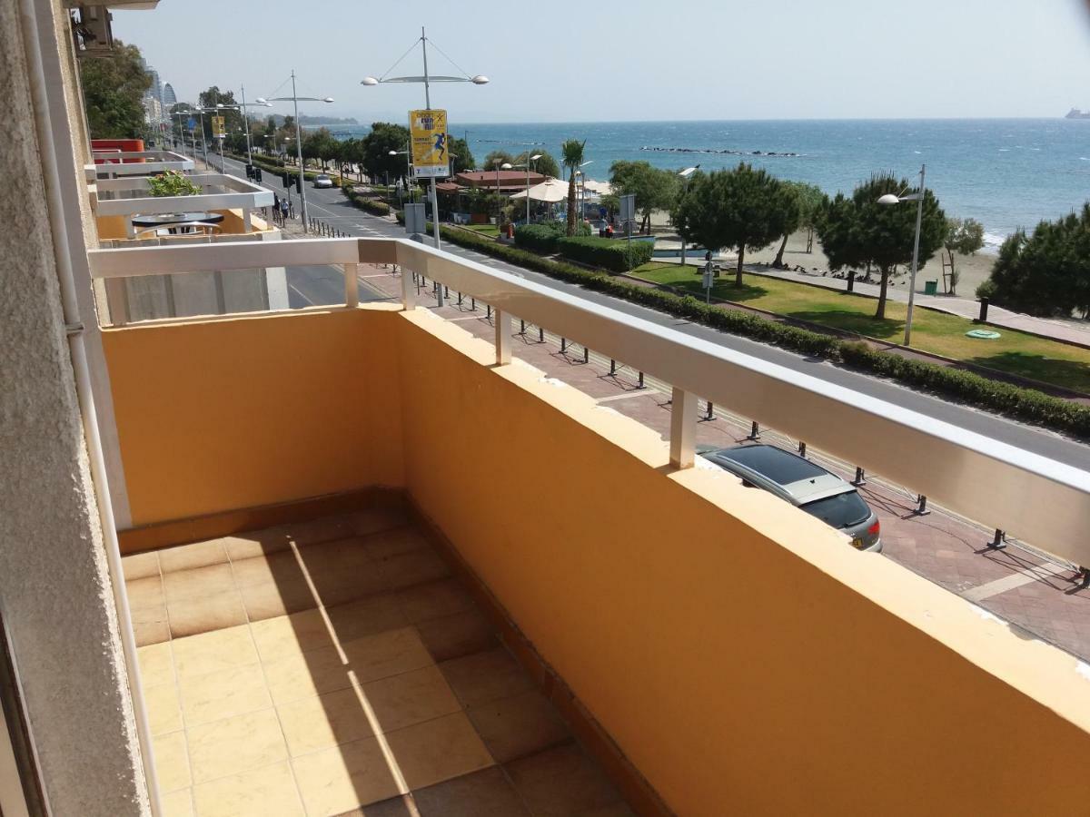 Mediterranean Breeze Apartment ลิมาซอล ภายนอก รูปภาพ